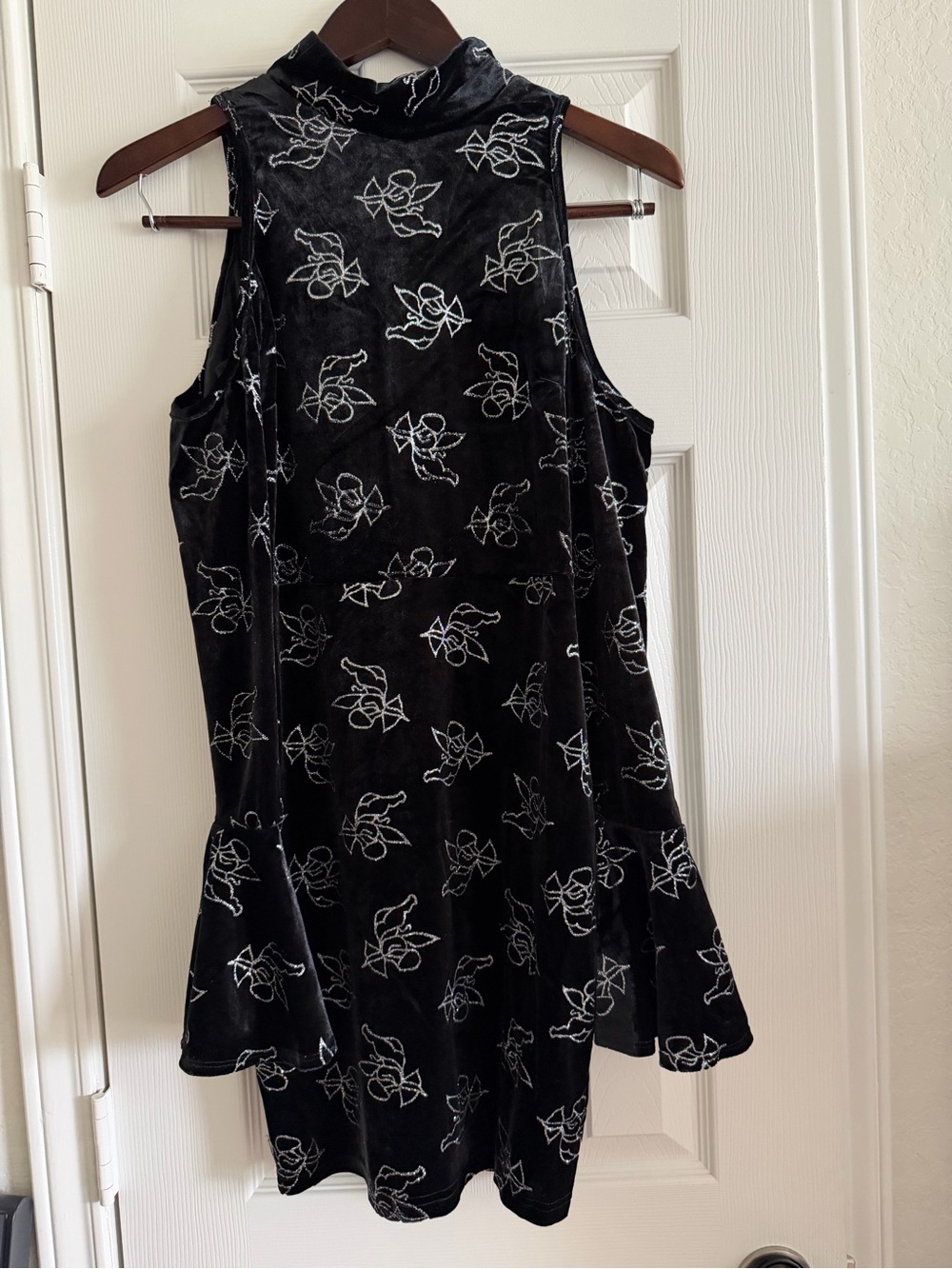 Cider Women’s Black Velvet Cold Shoulder Dress Fairy Grunge Whimsigoth, Medium